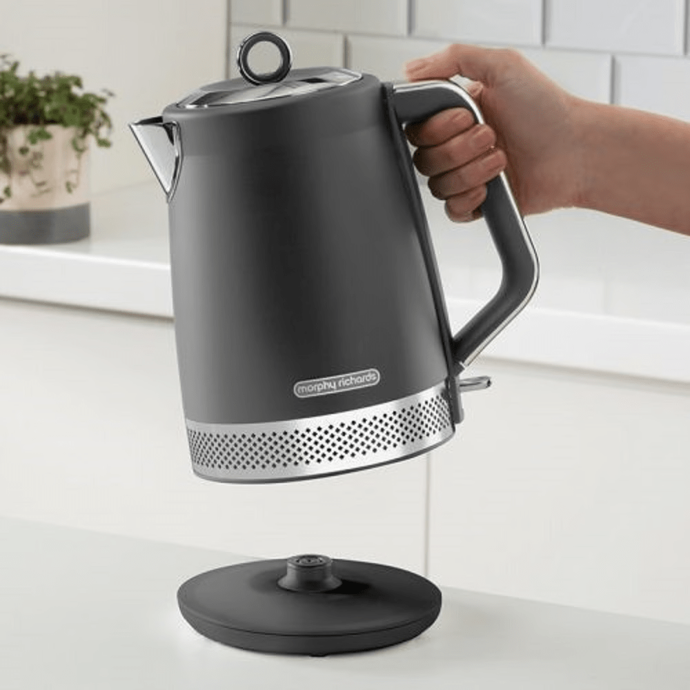 קומקום חשמלי ILLUMINATION אפור Morphy Richards 108022 - K.B.V