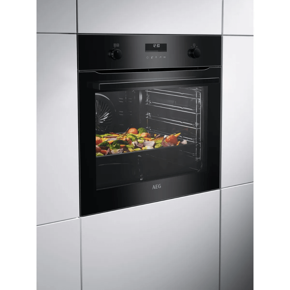 תנור בנוי פירוליטי 71 ליטר דגם AEG BPE255636B זכוכית שחורה - K.B.V